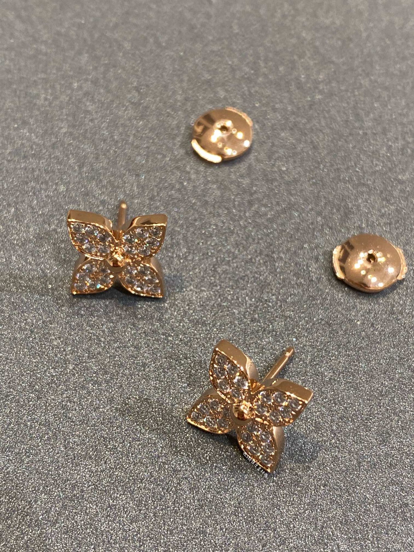 ¡®Aura Jewels¡¯STAR DIAMOND EARRINGS