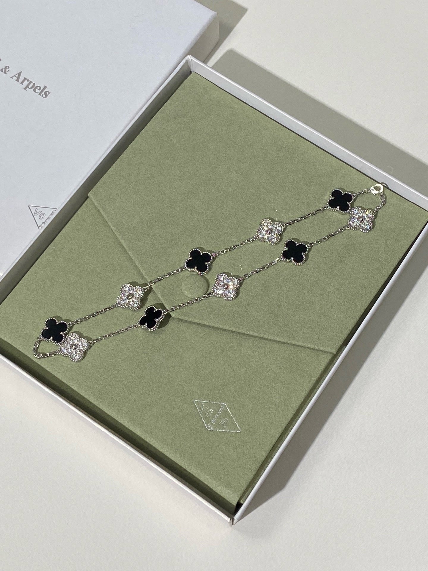 [Aura Jewels] Four-Leaf Clover Ten Elements Panda Diamond Silver Necklace