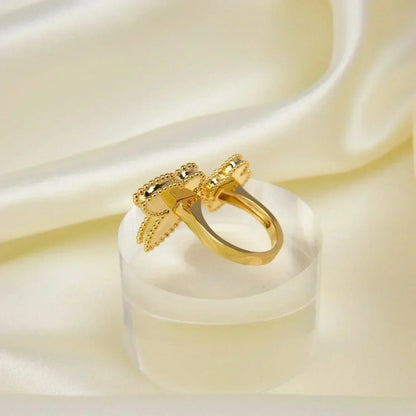 ¡®Aura Jewels¡¯LUCKY BETWEEN THE FINGER RING