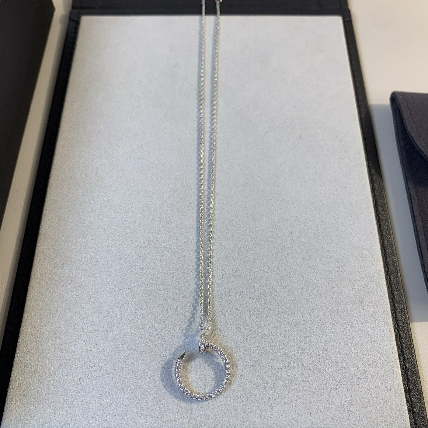 ¡®Aura Jewels¡¯JUSTE NECKLACE SILVER DIAMONDS