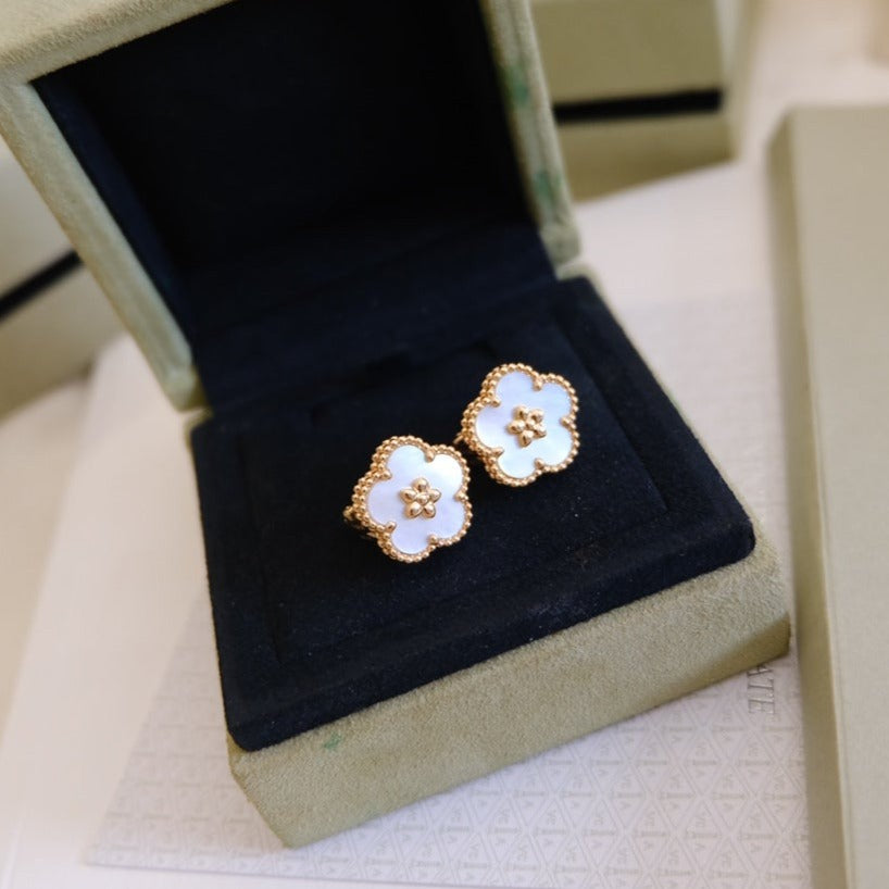 ¡®Aura Jewels¡¯LUCKY PINK GOLD WHITE MOP EARRINGS