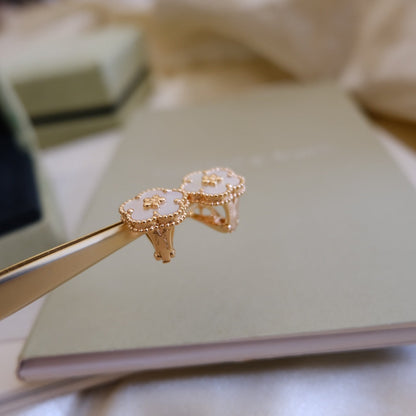 ¡®Aura Jewels¡¯LUCKY PINK GOLD WHITE MOP EARRINGS