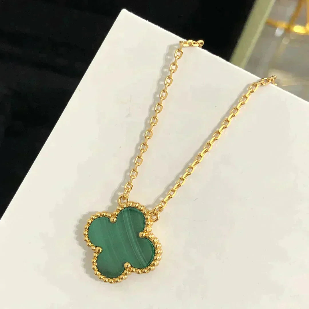 ¡®Aura Jewels¡¯CLOVER 15MM MALACHITE SINGLE FLOWER  NECKLACE