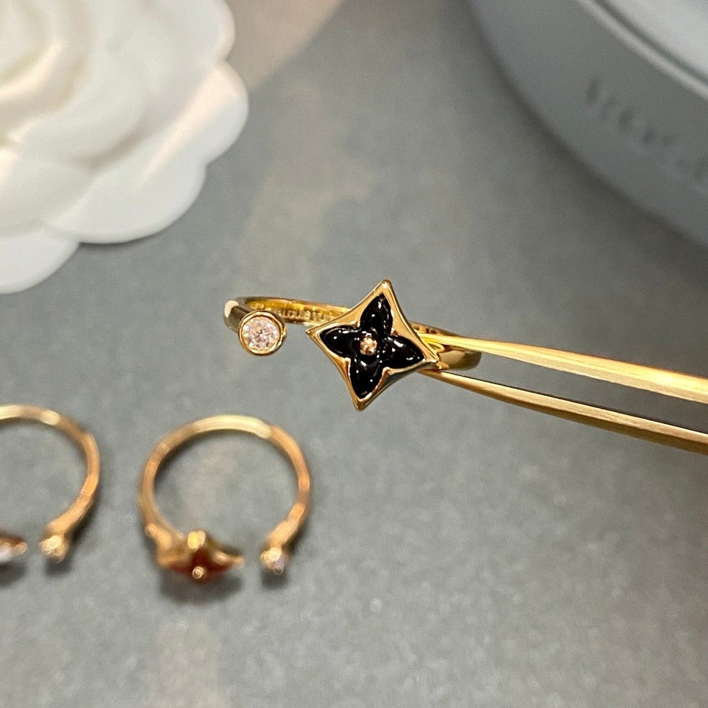 ¡®Aura Jewels¡¯STAR 1 DIAMOND OPEN RING