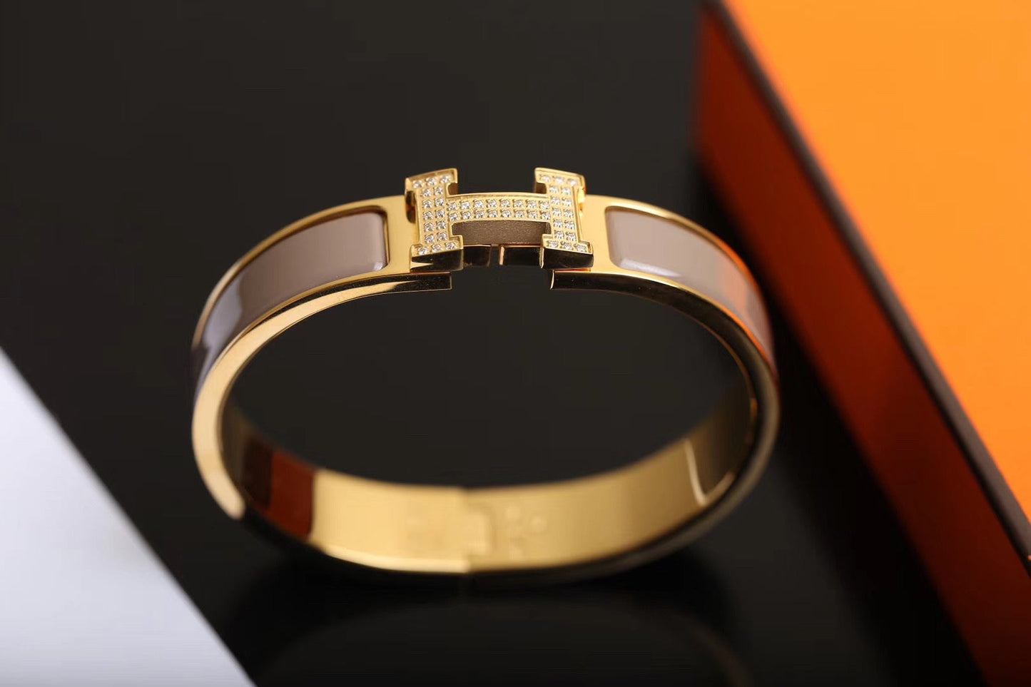 ¡®Aura Jewels¡¯H BRACELET GOLD DIAMOND