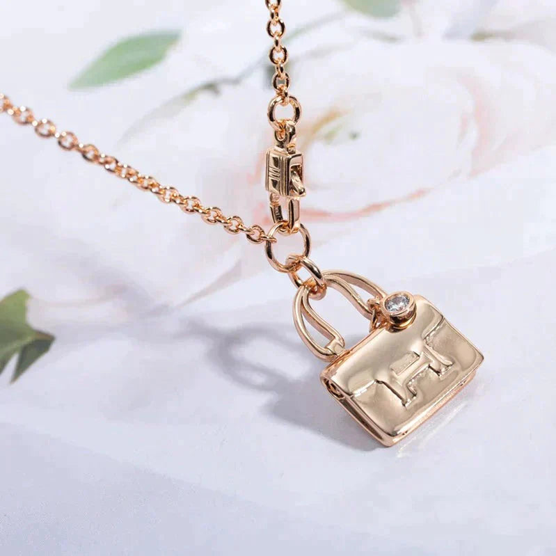 ¡®Aura Jewels¡¯AMULETTE PEDANT ROSE GOLD NECKLACE