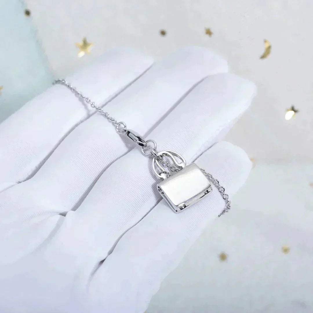 ¡®Aura Jewels¡¯AMULETTE PEDANT SILVER NECKLACE