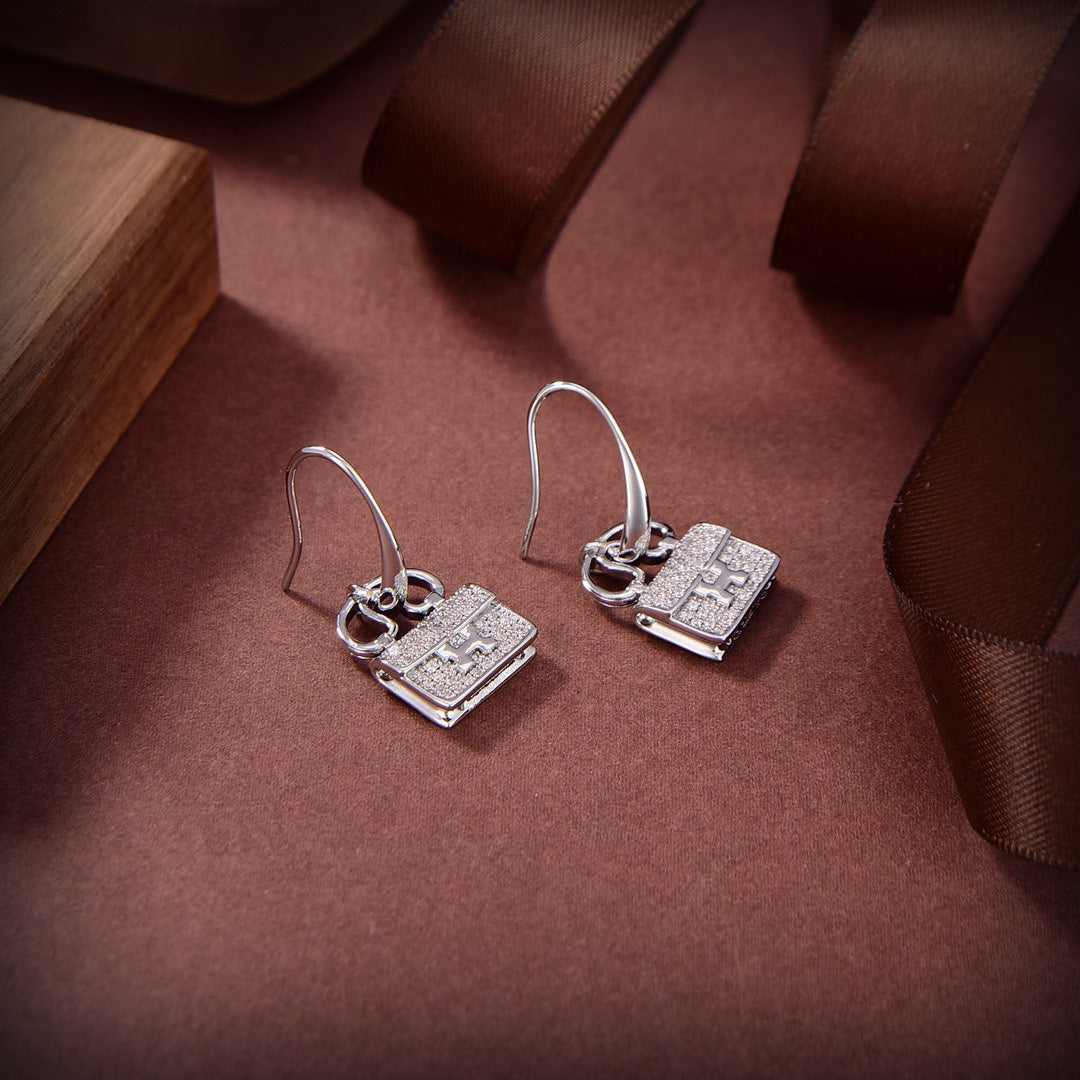 ¡®Aura Jewels¡¯KELLY DIAMOND EARRINGS