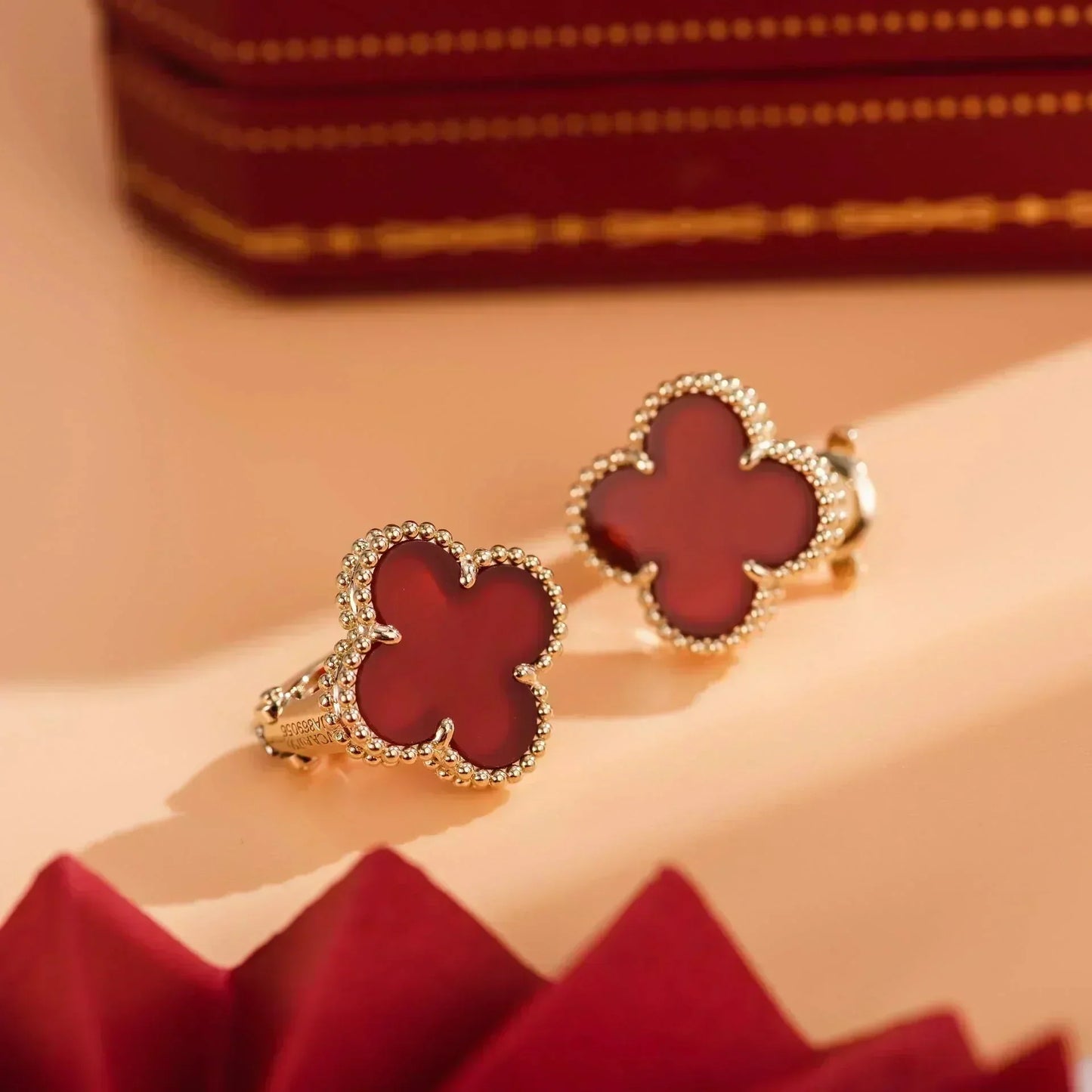 ¡®Aura Jewels¡¯CLOVER MEDIUM 1 MOTIFS CARNELIAN  EARRINGS