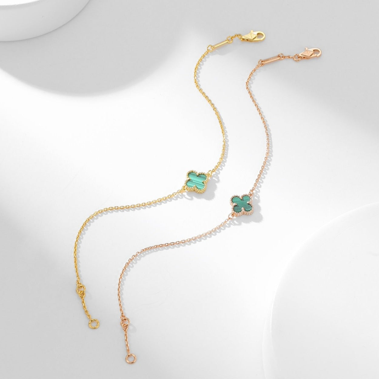 ¡®Aura Jewels¡¯CLOVER BRACELET MALACHITE 1 MOTIF