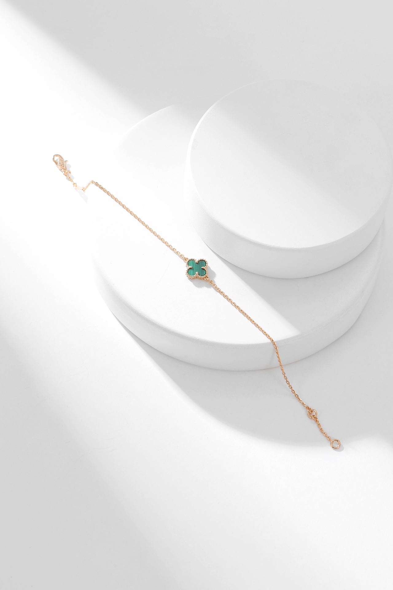 ¡®Aura Jewels¡¯CLOVER BRACELET MALACHITE 1 MOTIF