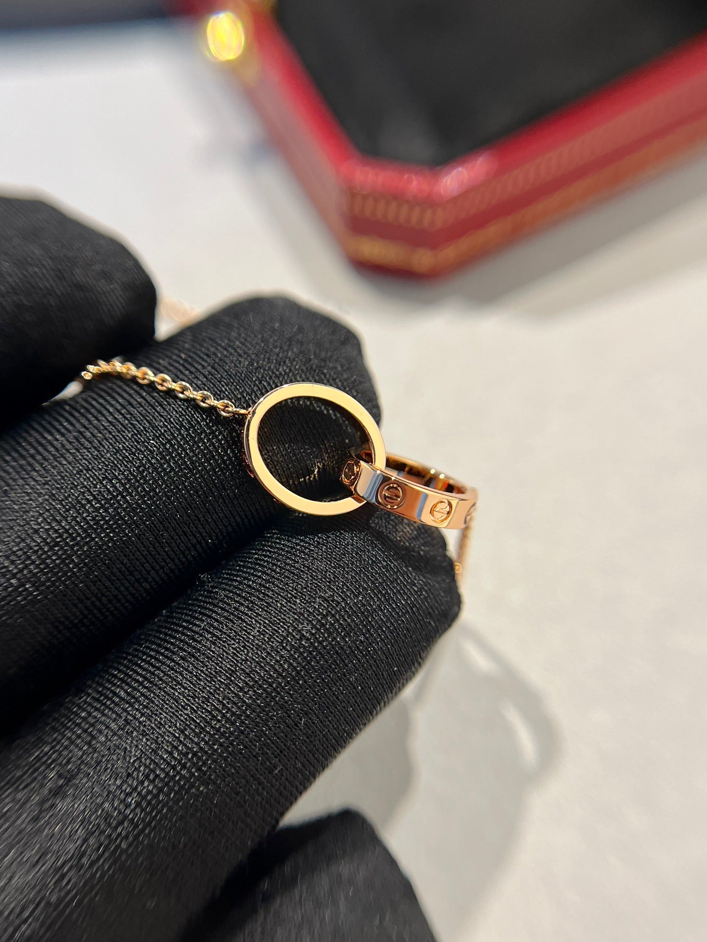 ¡®Aura Jewels¡¯LOVE NECKLACE DOUBLE RING PINK GOLD