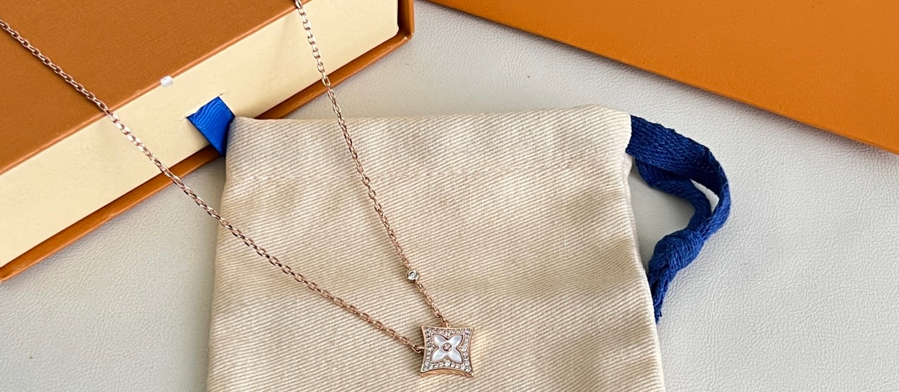 ¡®Aura Jewels¡ Color Blossom BB Star