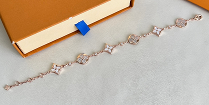 ¡®Aura Jewels¡¯Color Blossom BB Star Bracelet