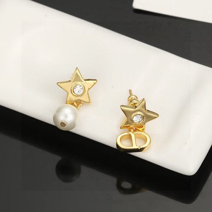 [Aura Jewels]CD Star-Shaped Letter Earrings