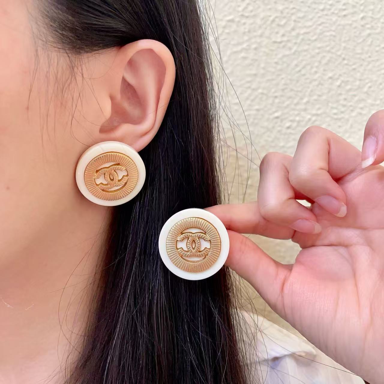 [Aura Jewels]Classic Double C Earrings