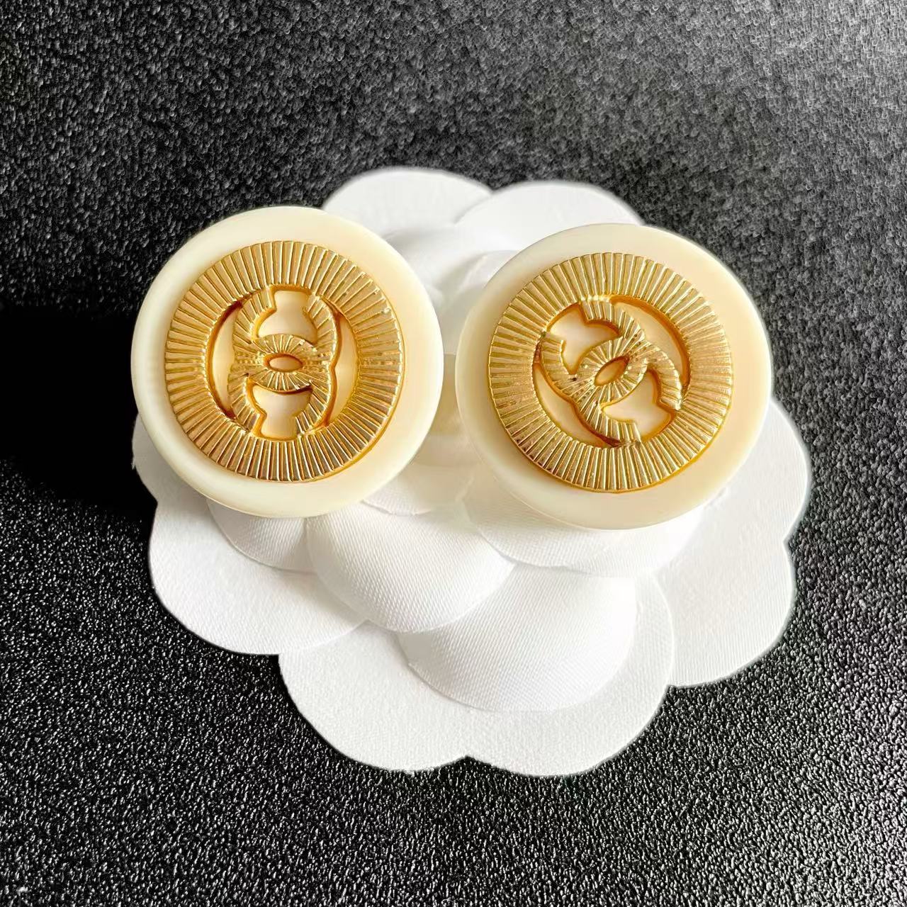 [Aura Jewels]Classic Double C Earrings