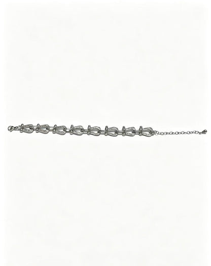 ¡®Aura JewelsDiamond-studded Horseshoe Bracelet