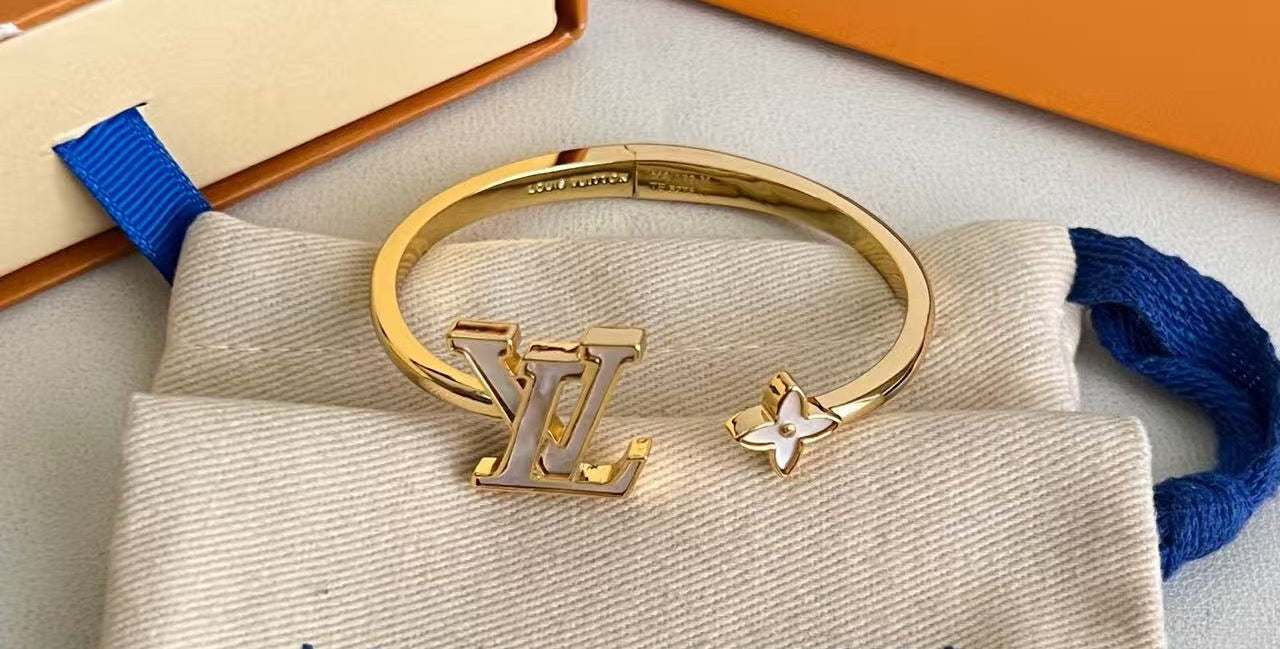 ¡®Aura Jewels¡Open C-Shape Bangle with White Mother-of-Pearl Inlay