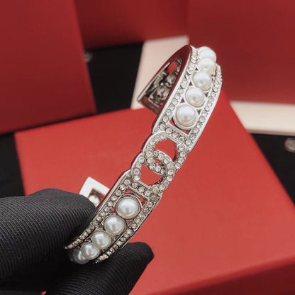 ¡®Aura JewelsOpen Cuff Bangle Set with Pearls and Fully Pavé Interlocking Double C Motif