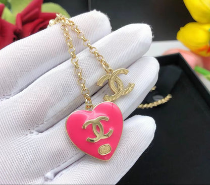 [Aura Jewels]Gradient Crystal Heart Pendant Necklace