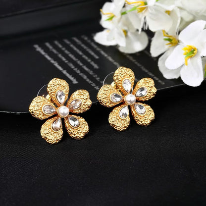 [Aura Jewels]Vintage Hammered Gold Camellia Pearl Teardrop Crystal Stud Earrings