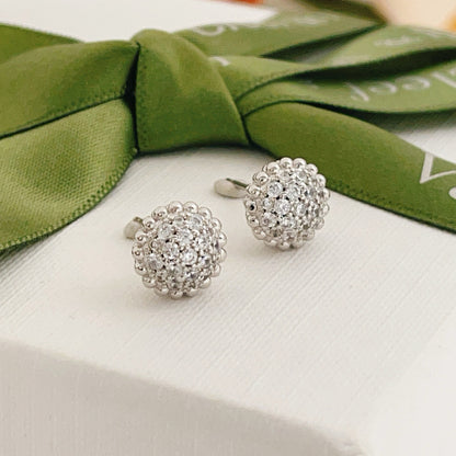 [Aura Jewels]Round Beaded Border Diamond Stud Earrings