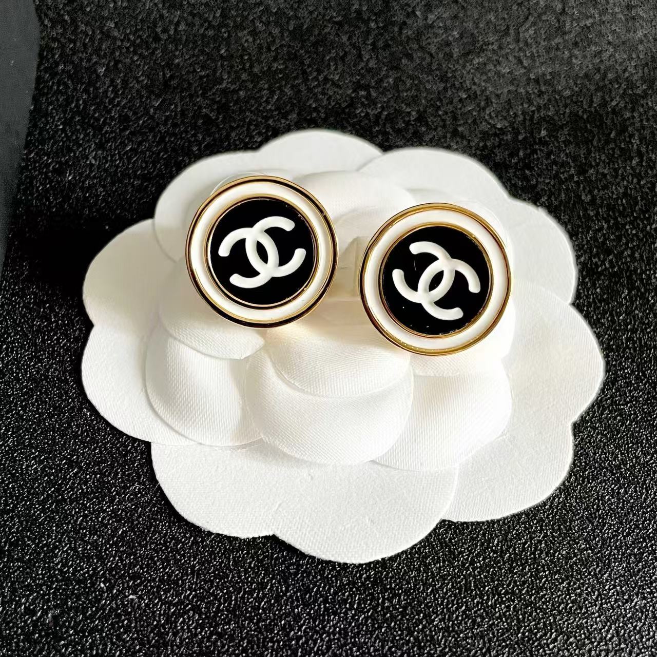 [Aura Jewels]Classic Double C Stud Earrings