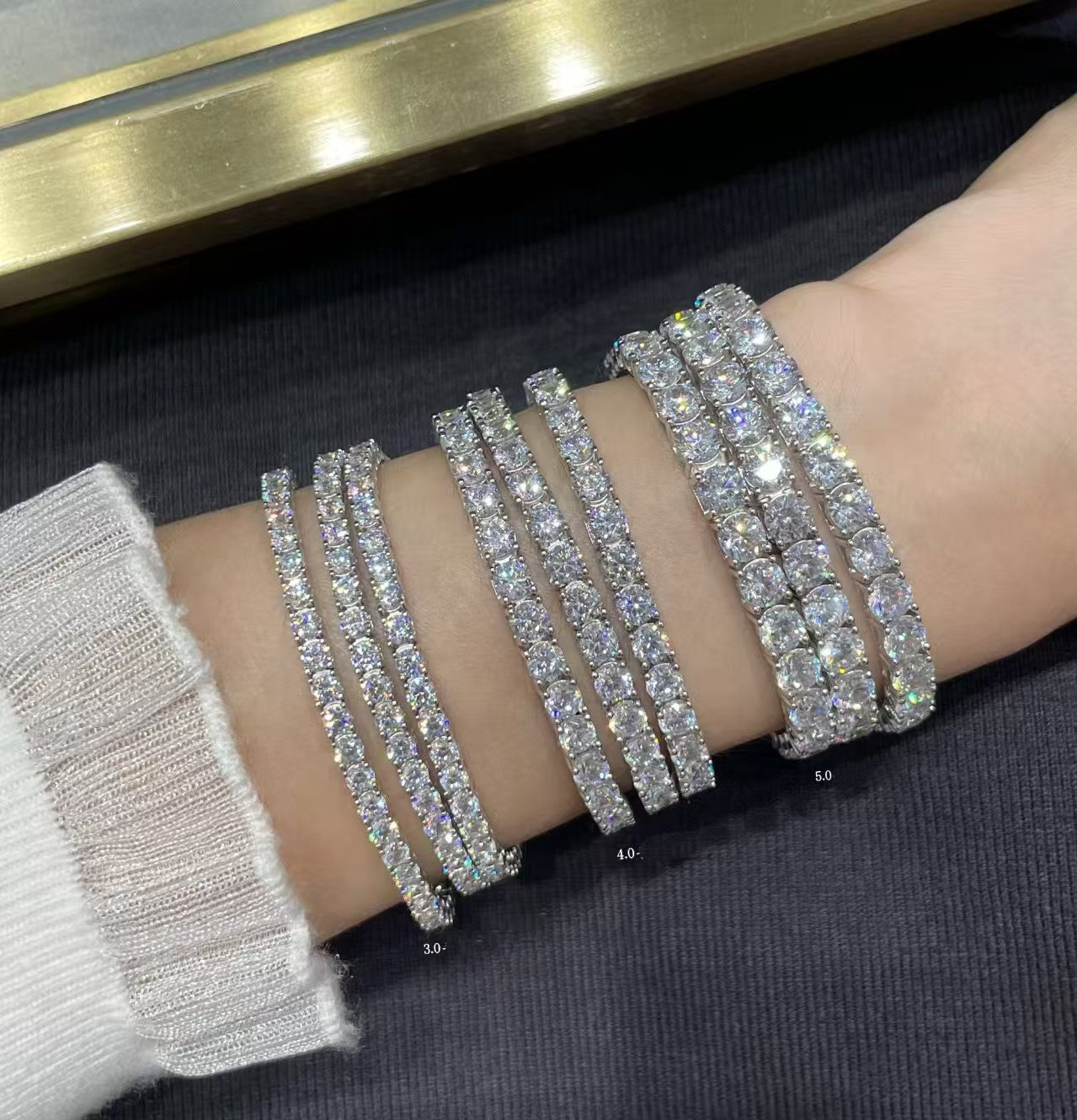 [¡®Aura Jewels¡¯]TENNIS BRACELET WITH FULL DIAMOND SETTING