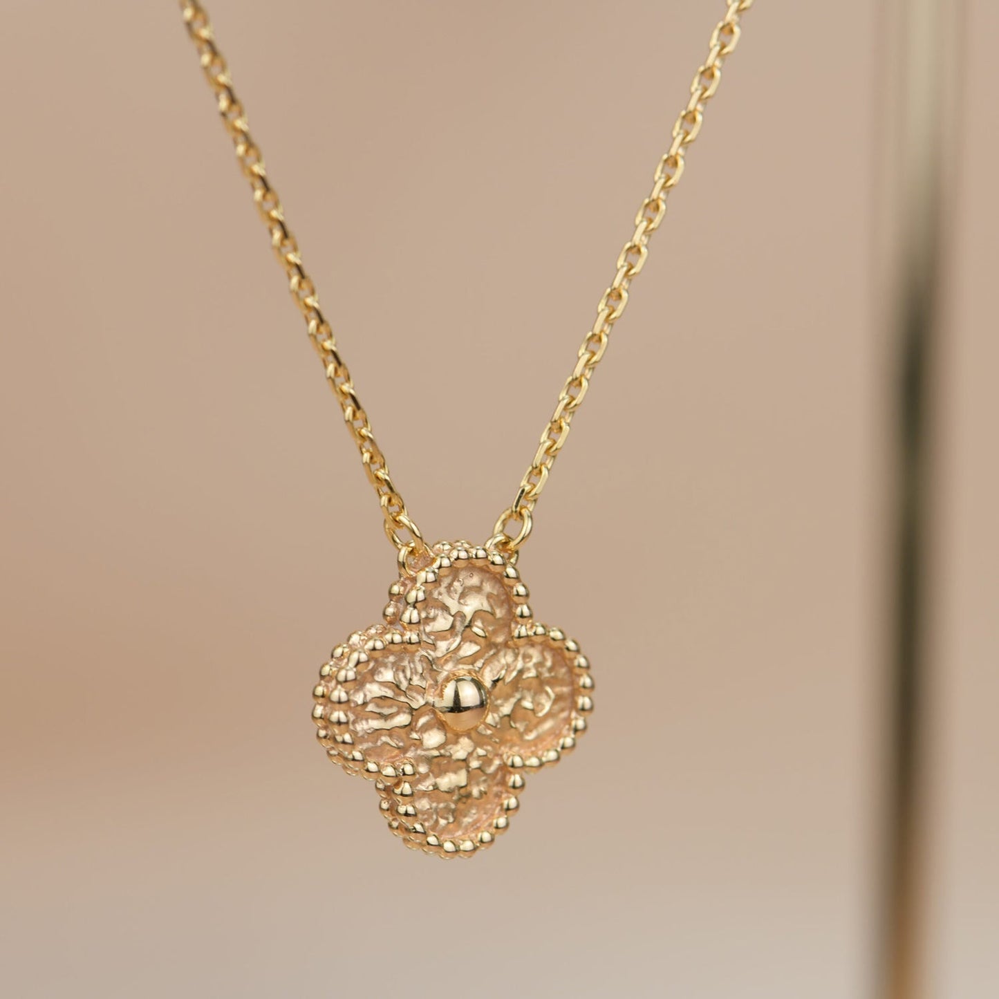 ¡®Aura Jewels¡¯CLOVER 15MM  BRONZING NECKLACE
