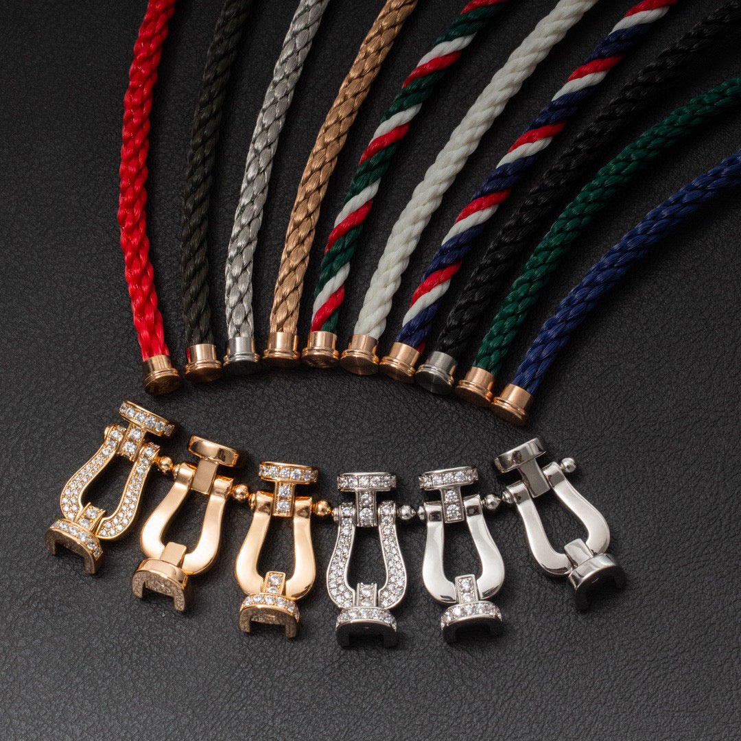 ¡®Aura Jewels¡¯FORCE LARGE HORSESHOE NO DIAMOND BRACELET GOLD