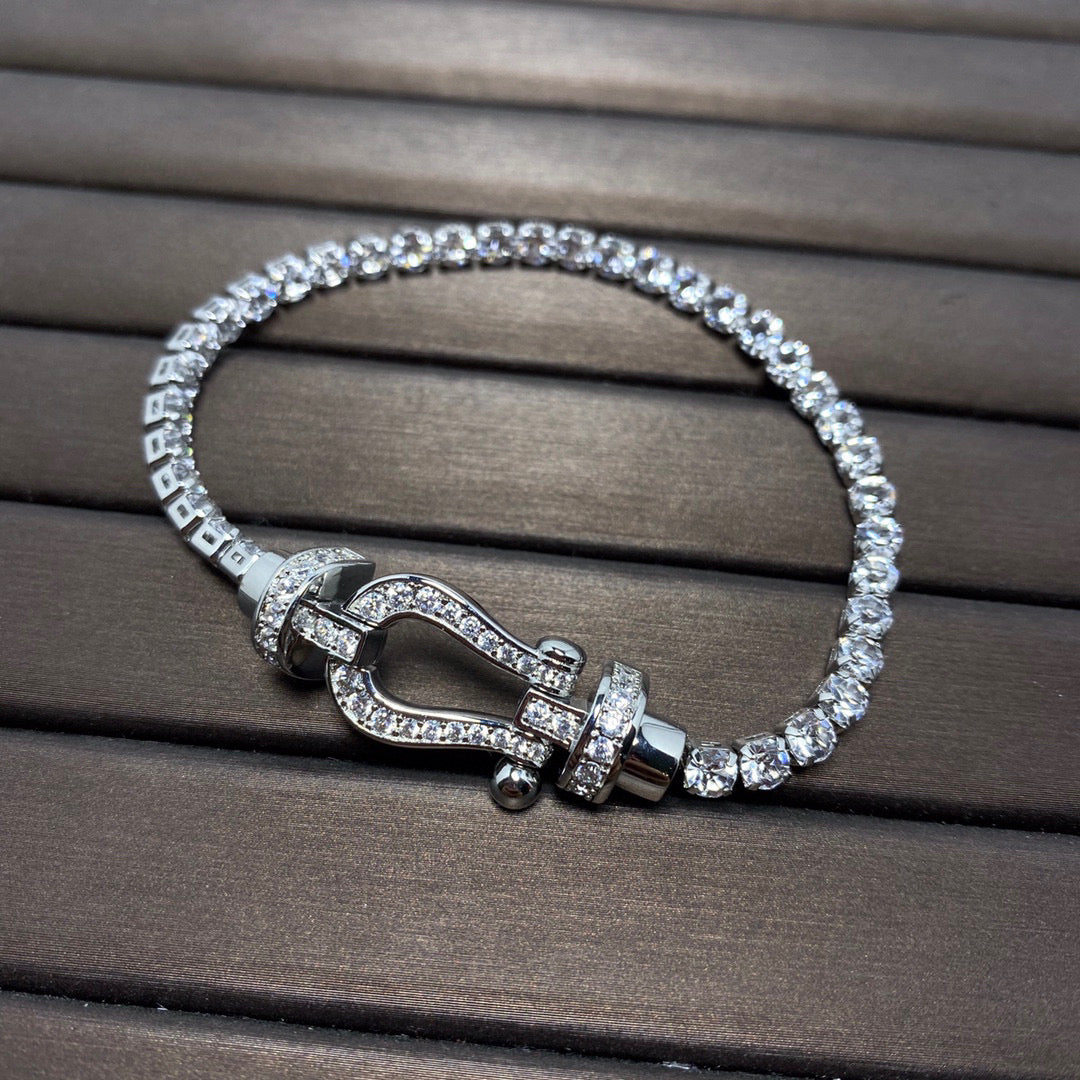 ¡®Aura Jewels¡¯FORCE  LARGE HORSESHOE FULL DIAMOND TENNIS BRACELET