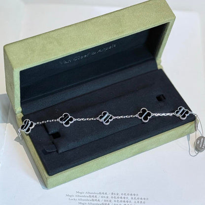 [Aura Jewels] CLOVER 5 MOTIF VEINED ONYX BRACELET SILVER