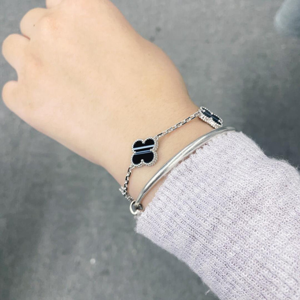 [Aura Jewels] CLOVER 5 MOTIF VEINED ONYX BRACELET SILVER