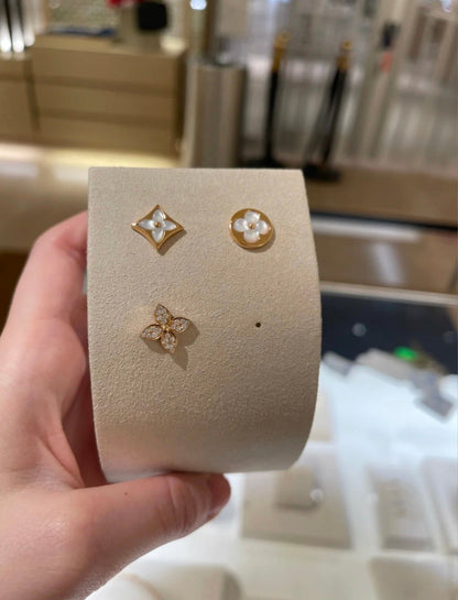 ¡®Aura Jewels¡¯STAR BLOSSOM STUD EARRINGS PINK GOLD DIAMONDS