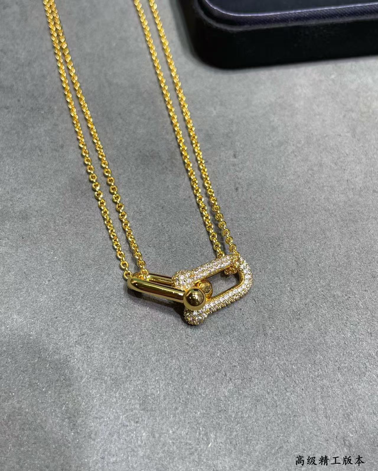 [Aura Jewels]T House Diamond-Set Double Chain Link Pendant Necklace