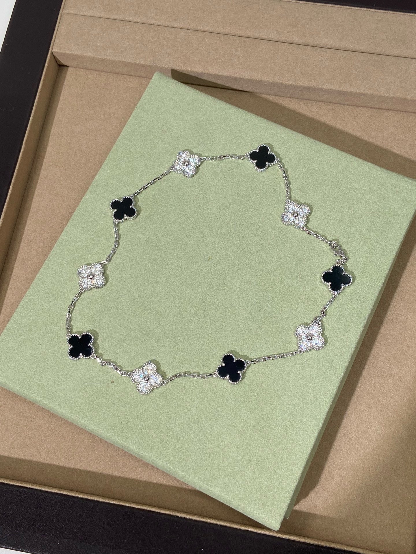 [Aura Jewels] Four-Leaf Clover Ten Elements Panda Diamond Silver Necklace
