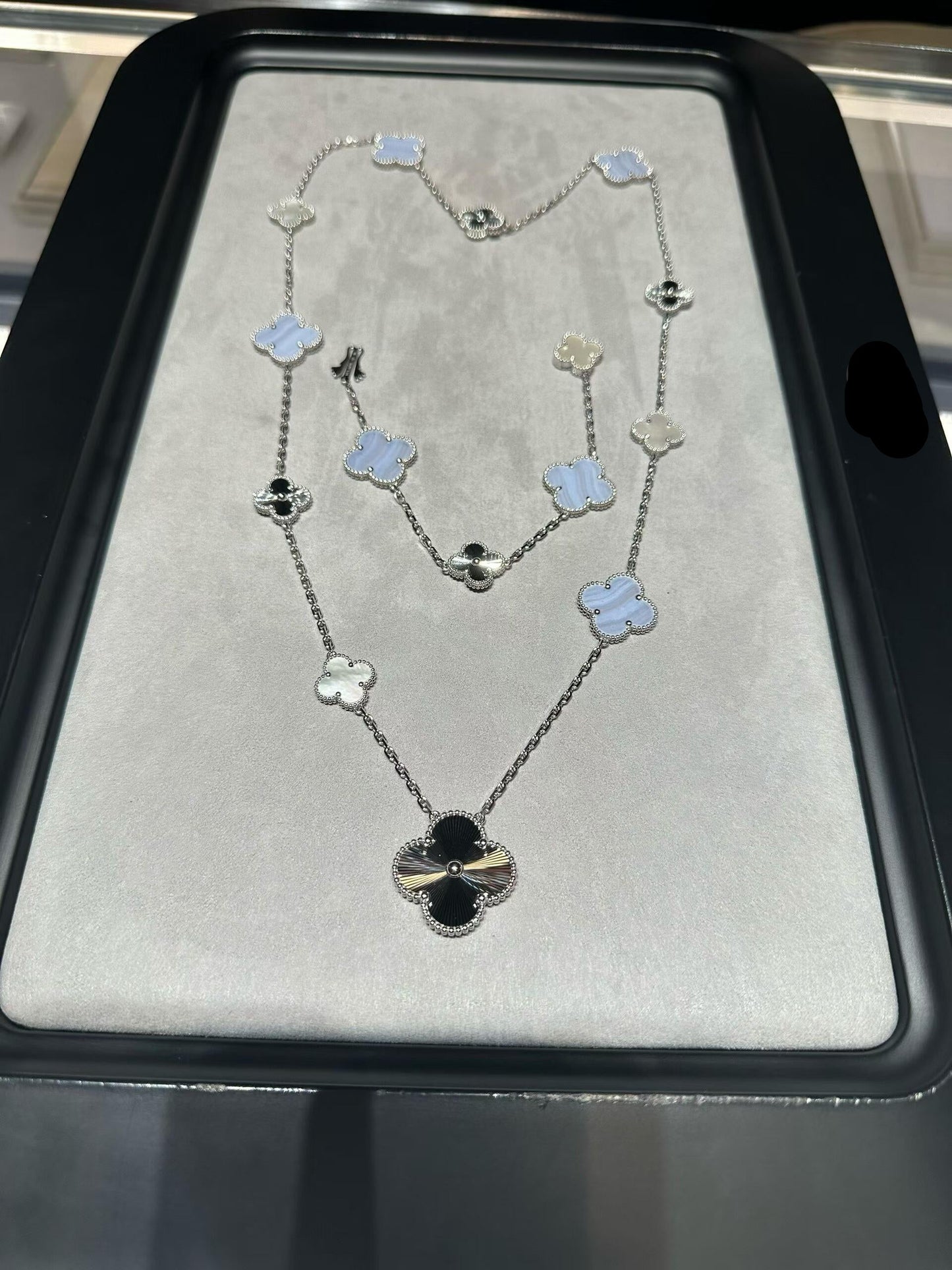 [¡®Aura Jewels¡¯] 25 NEW CLOVER 15 MOTIFS PURPLE CHALCEDONY