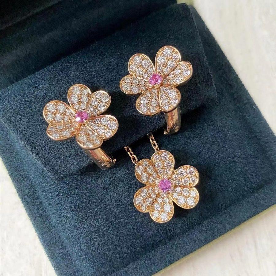 ¡®Aura Jewels¡¯FRIVOLE PINK GOLD FLOWER DIAMOND EARRINGS