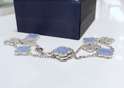 ¡®Aura Jewels¡¯CLOVER 10 MOTIFS CHALCEDONY DIAMONDS SILVER NECKLACE