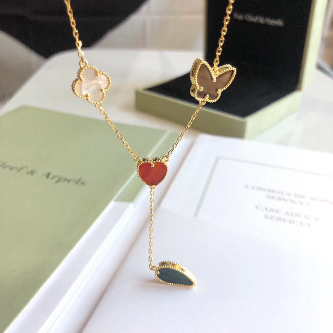 ¡®Aura Jewels¡¯LUCKY SPRING 4 MOTIFS ROSE GOLD NECKLACE