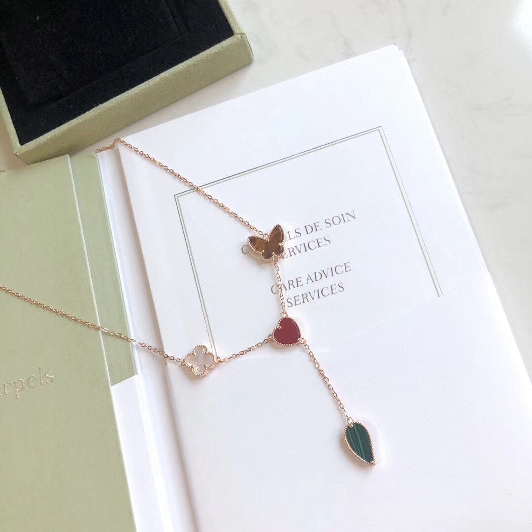 ¡®Aura Jewels¡¯LUCKY SPRING 4 MOTIFS ROSE GOLD NECKLACE